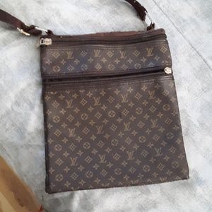 A Louis Vuitton bag